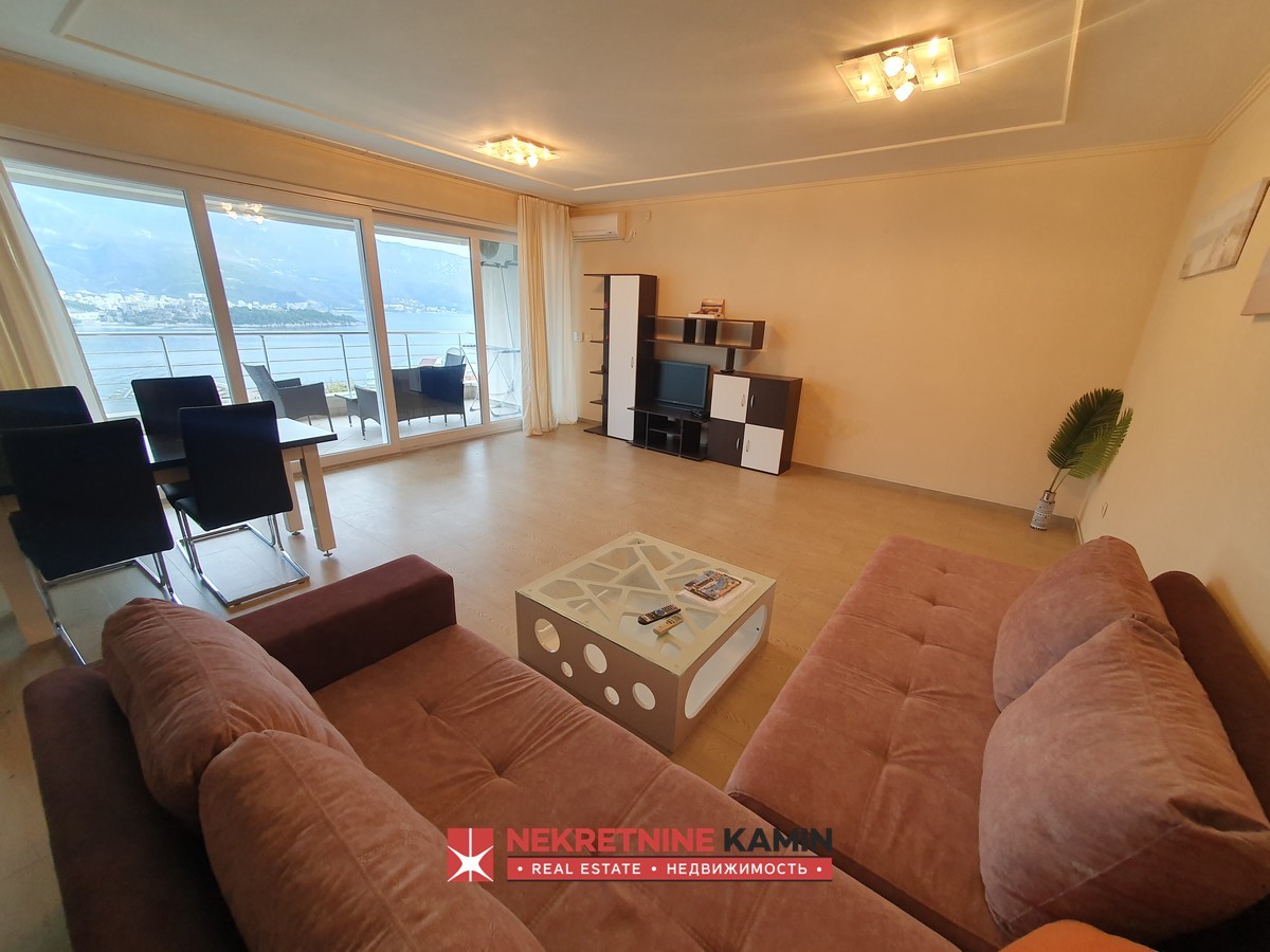 One-Bedroom Apartment with Views of the Sea and Sveti Nikola Island, Vidikovac, Budva